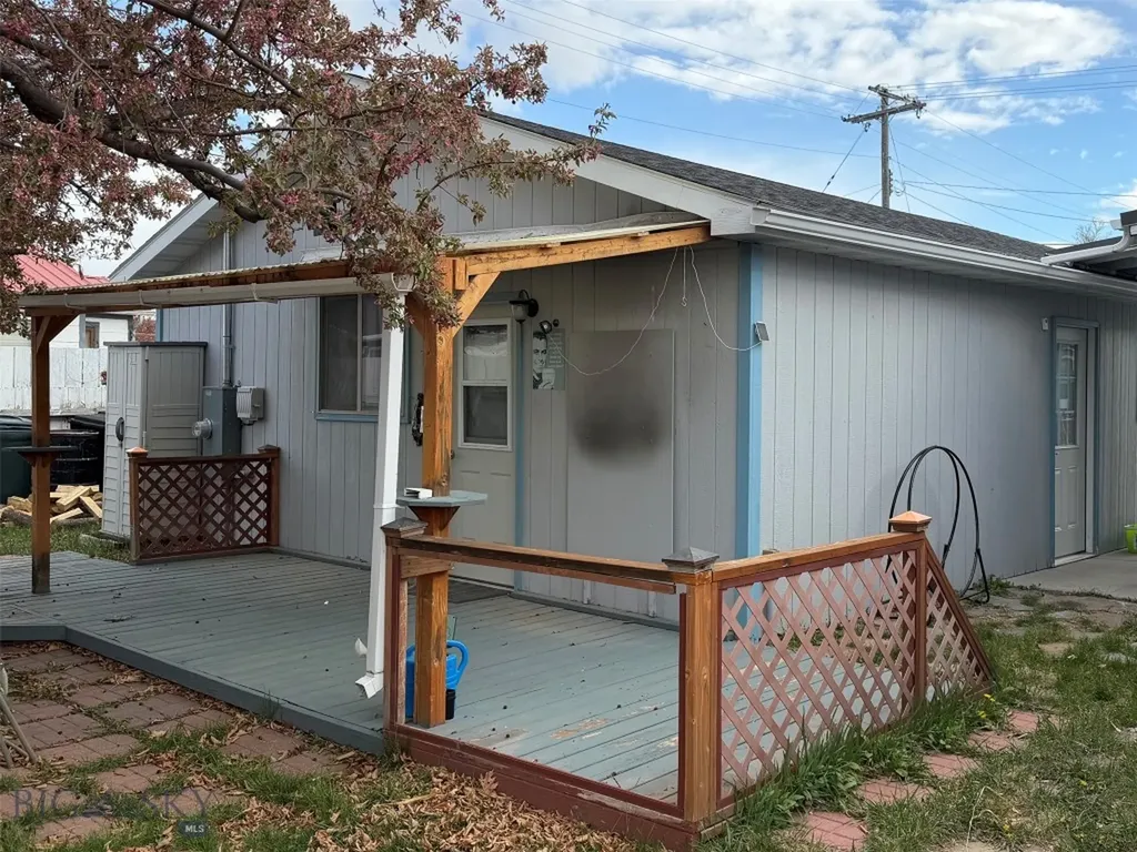 236 S Dakota Street Dillon MT 59725