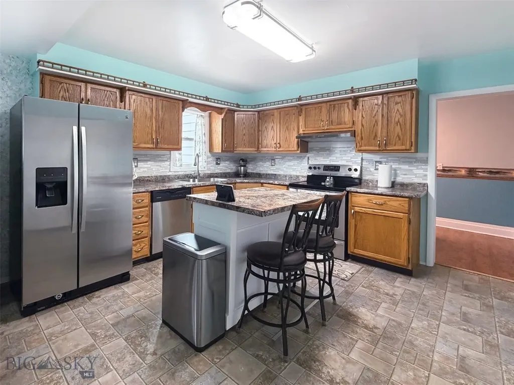 236 S Dakota Street Dillon MT 59725
