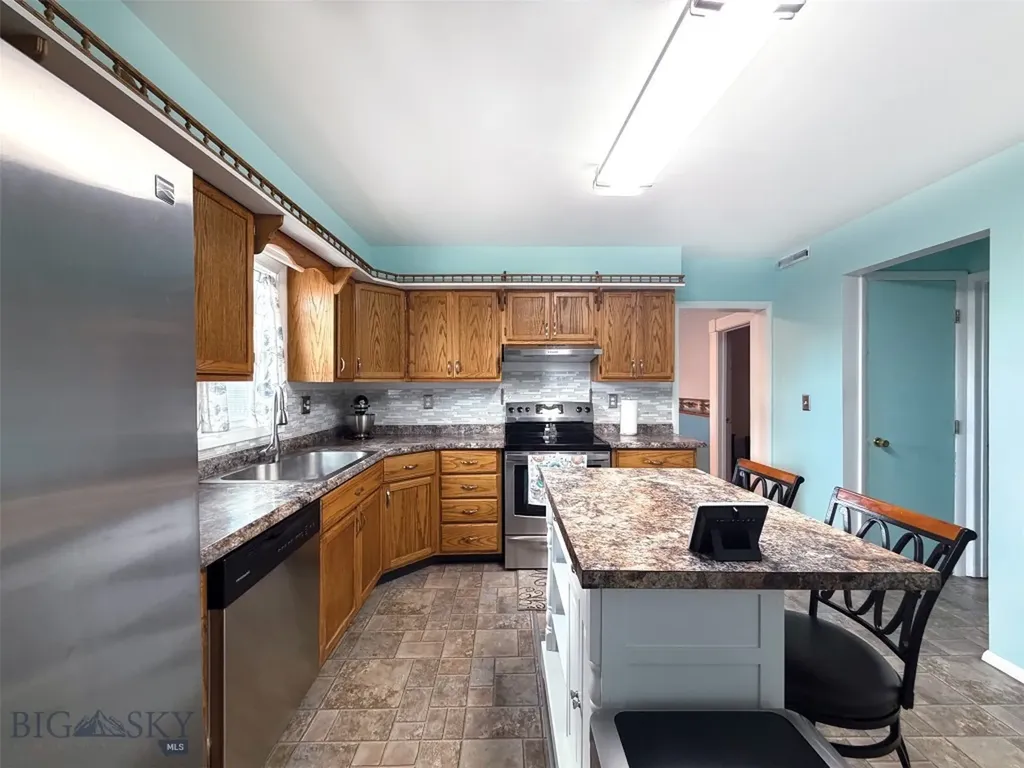 236 S Dakota Street Dillon MT 59725