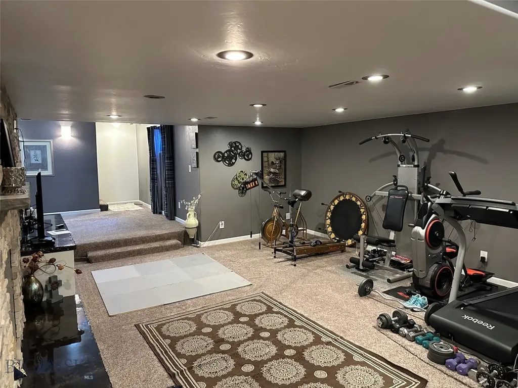 27 Bittersweet Drive Butte MT 59701