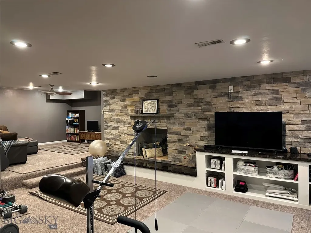 27 Bittersweet Drive Butte MT 59701