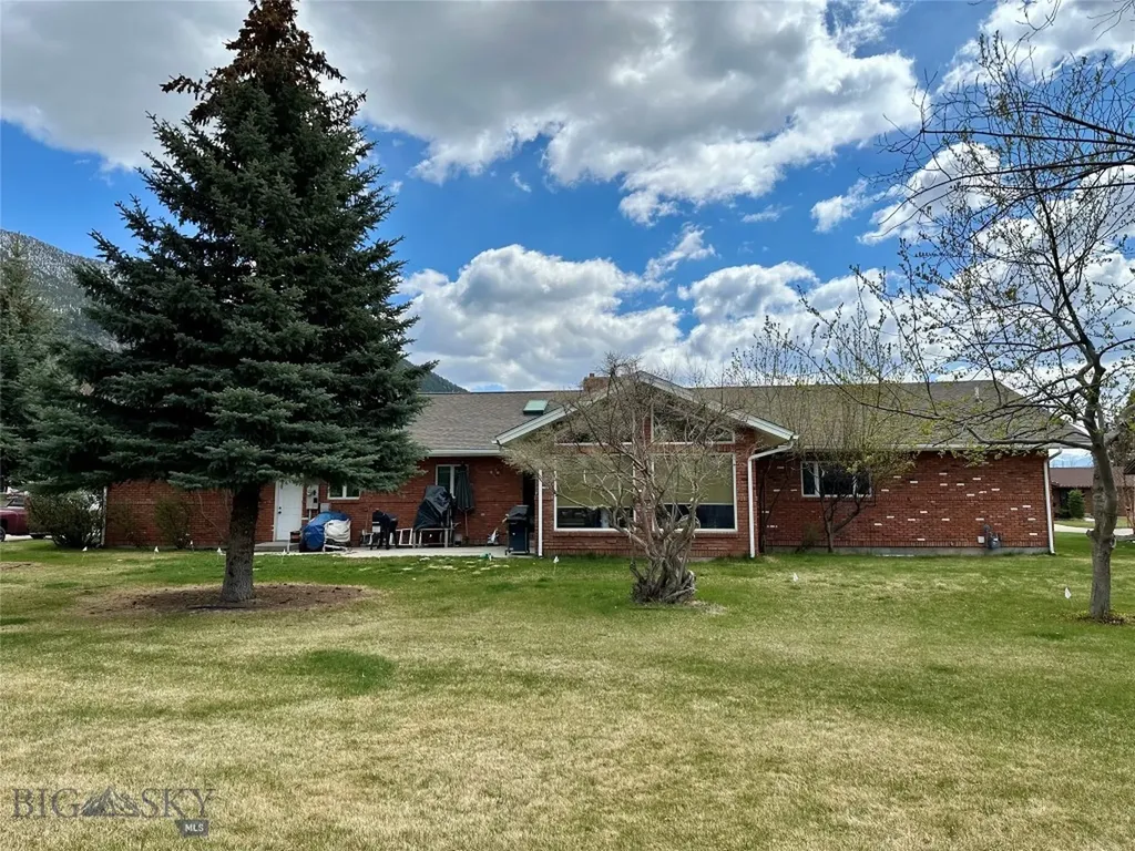 27 Bittersweet Drive Butte MT 59701