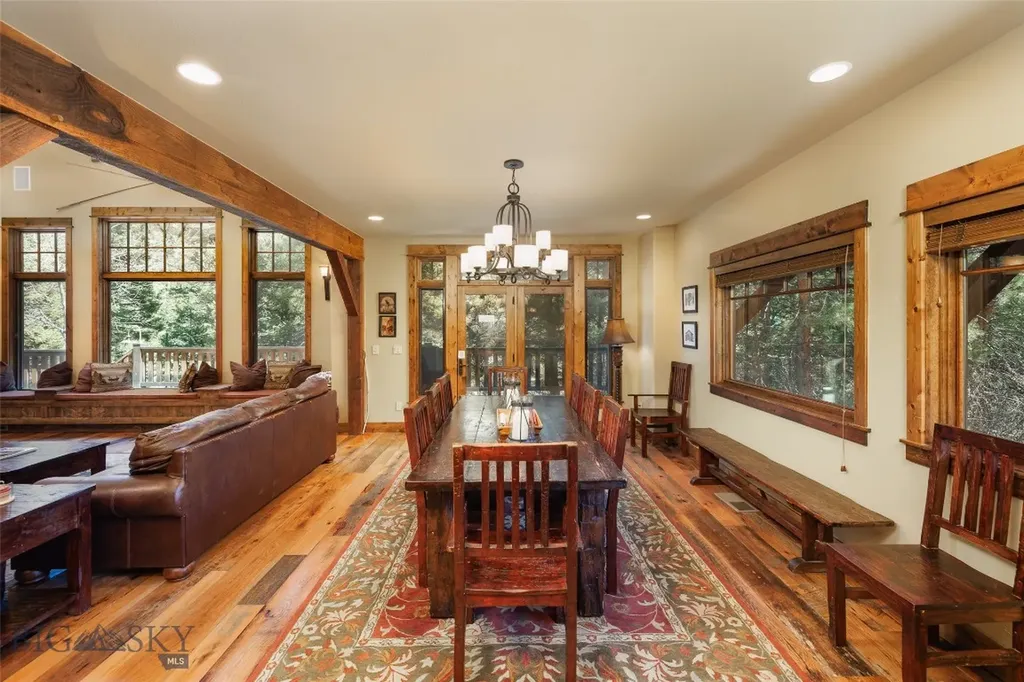 64190 Gallatin Road Gallatin Gateway MT 59730