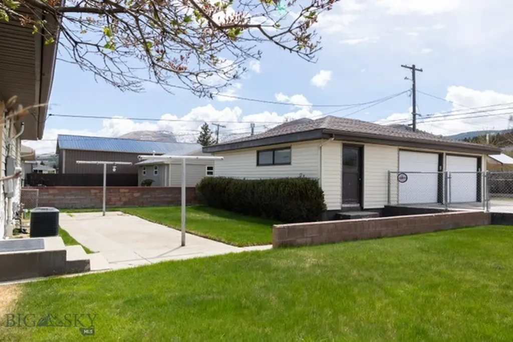 1717 W Park Avenue Anaconda MT 59711