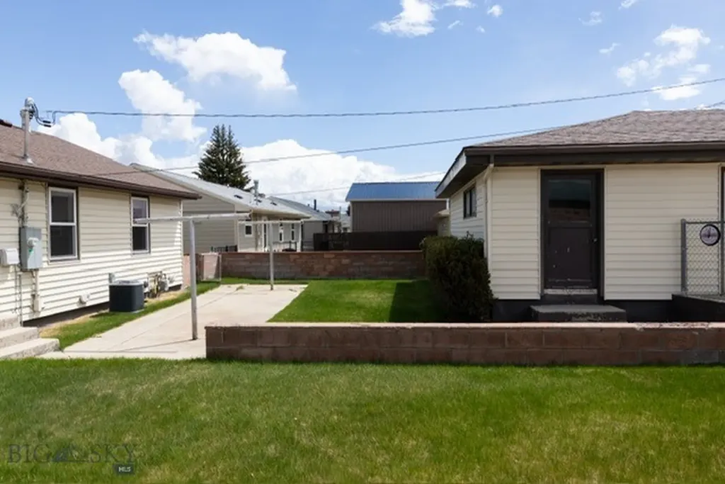 1717 W Park Avenue Anaconda MT 59711