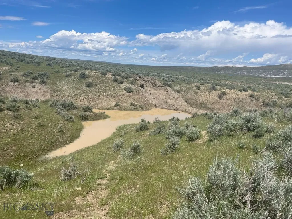 60 Five Mile Creek Road Edgar MT 59026