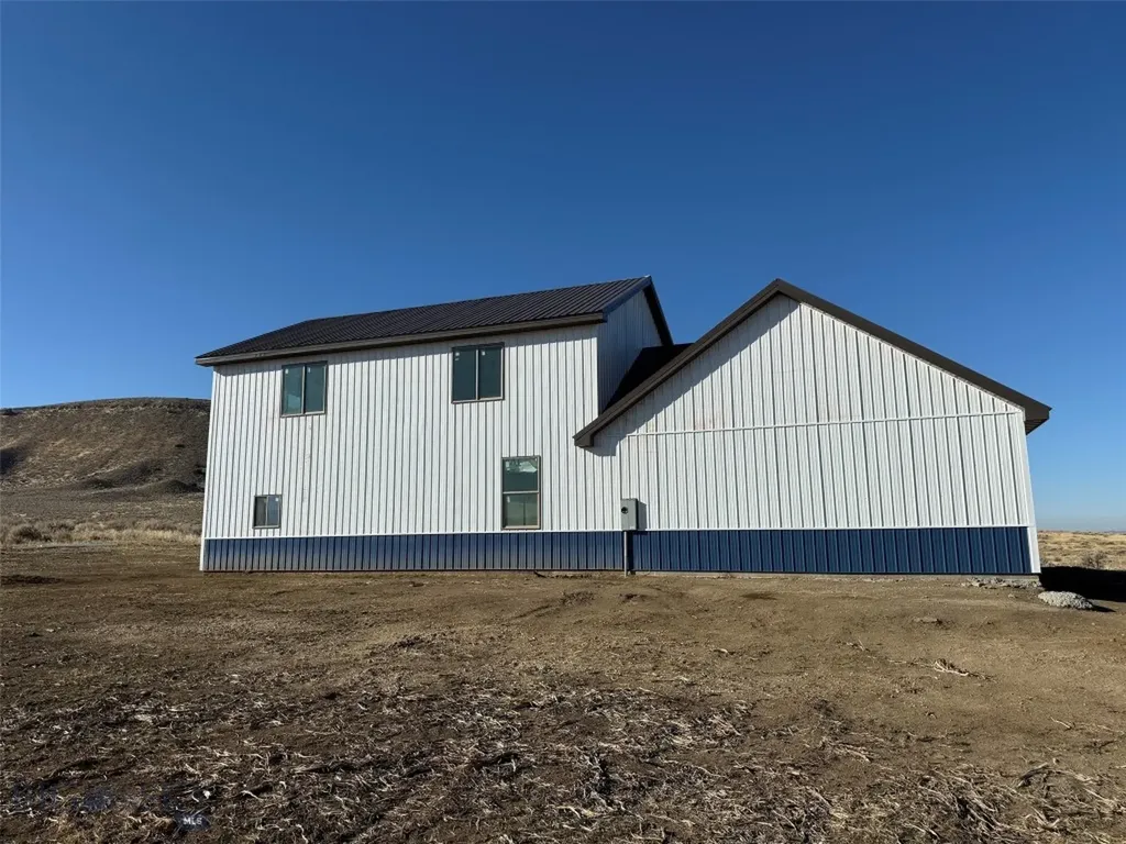 60 Five Mile Creek Road Edgar MT 59026