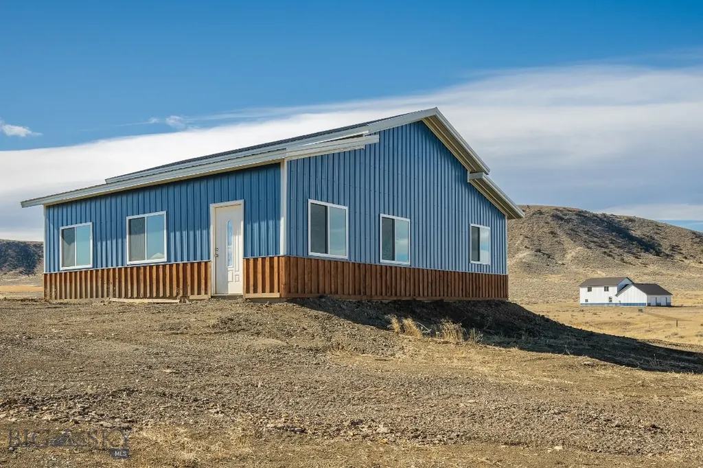 60 Five Mile Creek Road Edgar MT 59026