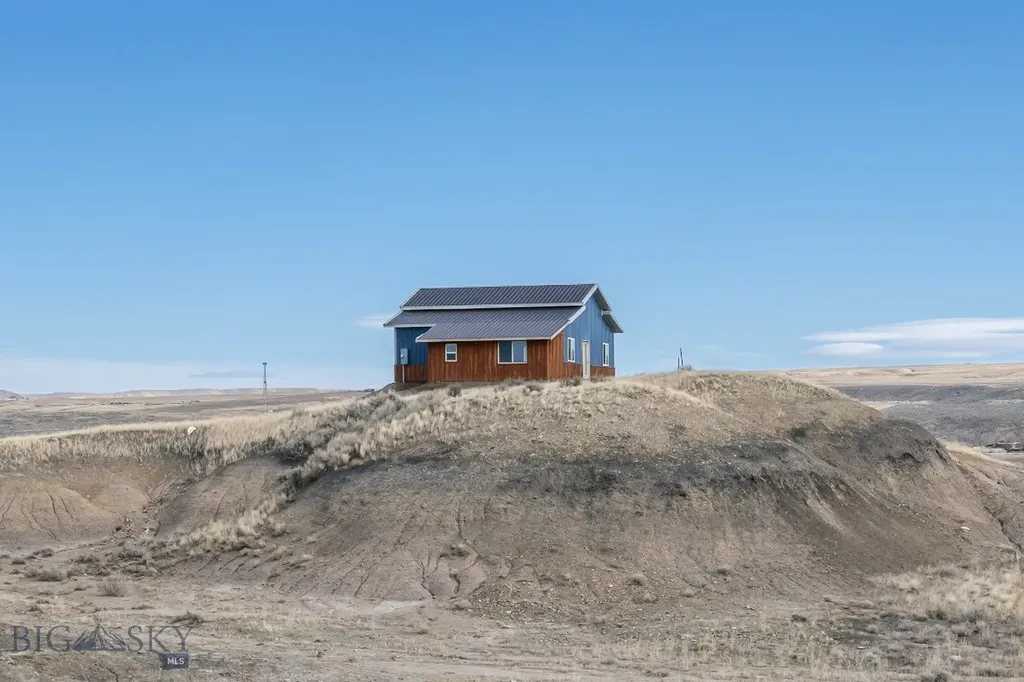60 Five Mile Creek Road Edgar MT 59026