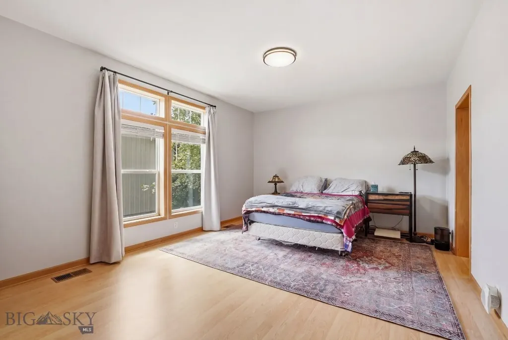 320 Spring Street Gardiner MT 59030