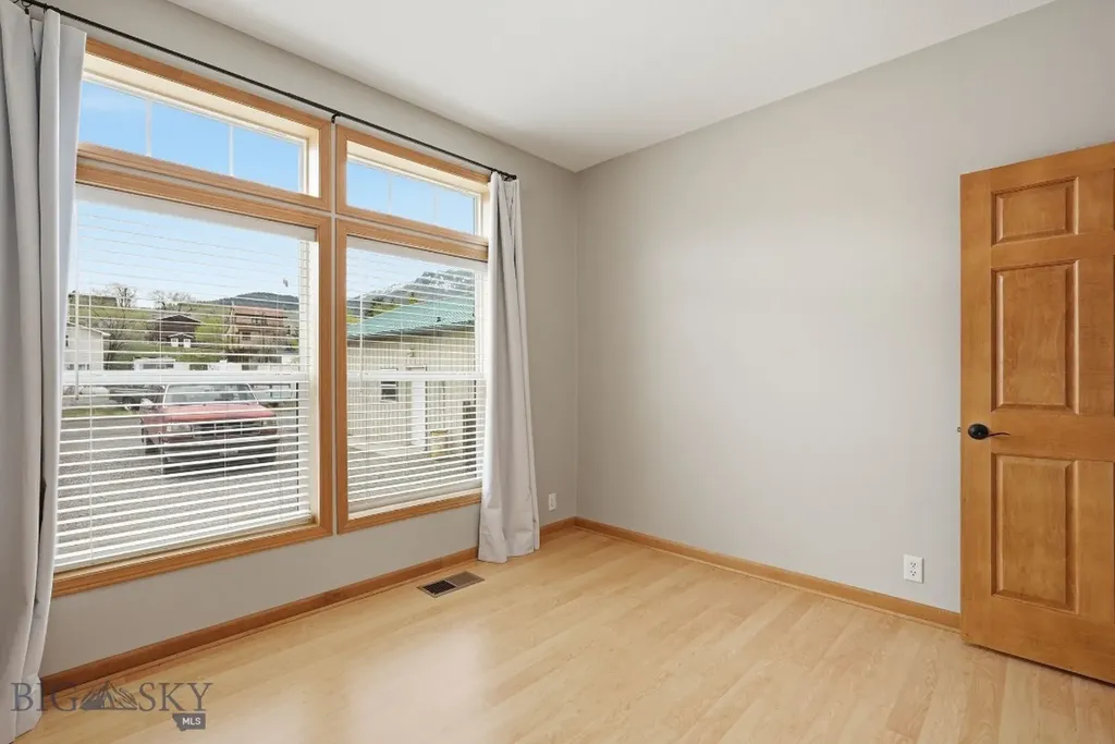 320 Spring Street Gardiner MT 59030