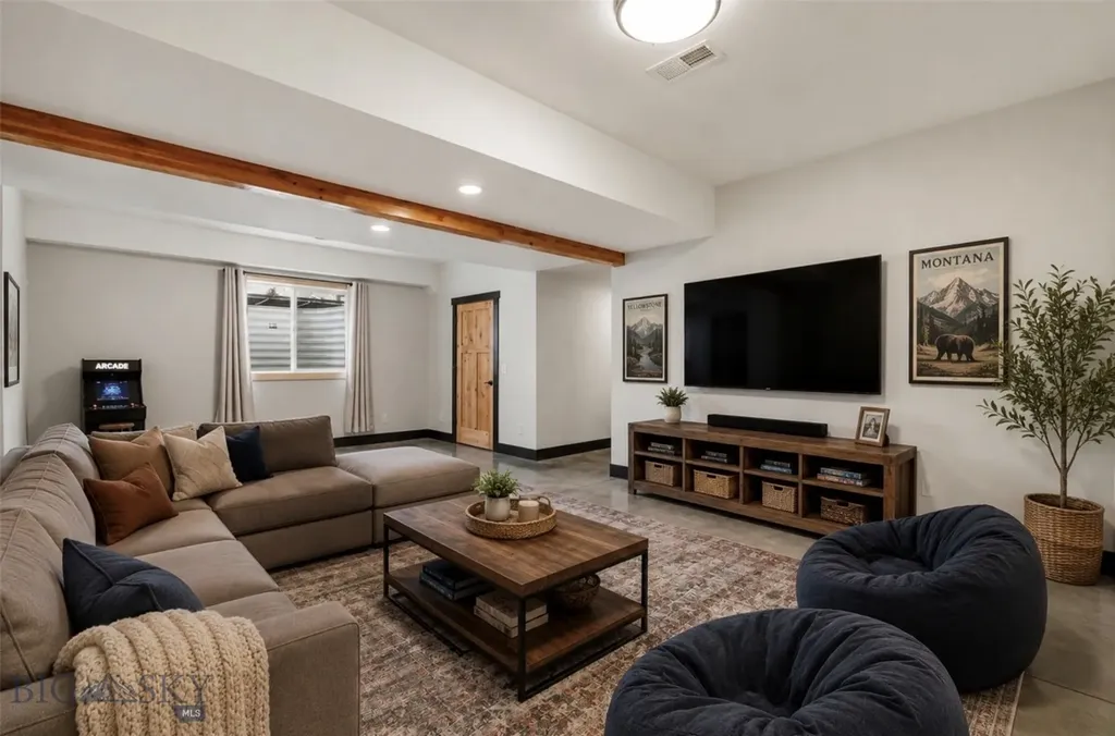 320 Spring Street Gardiner MT 59030
