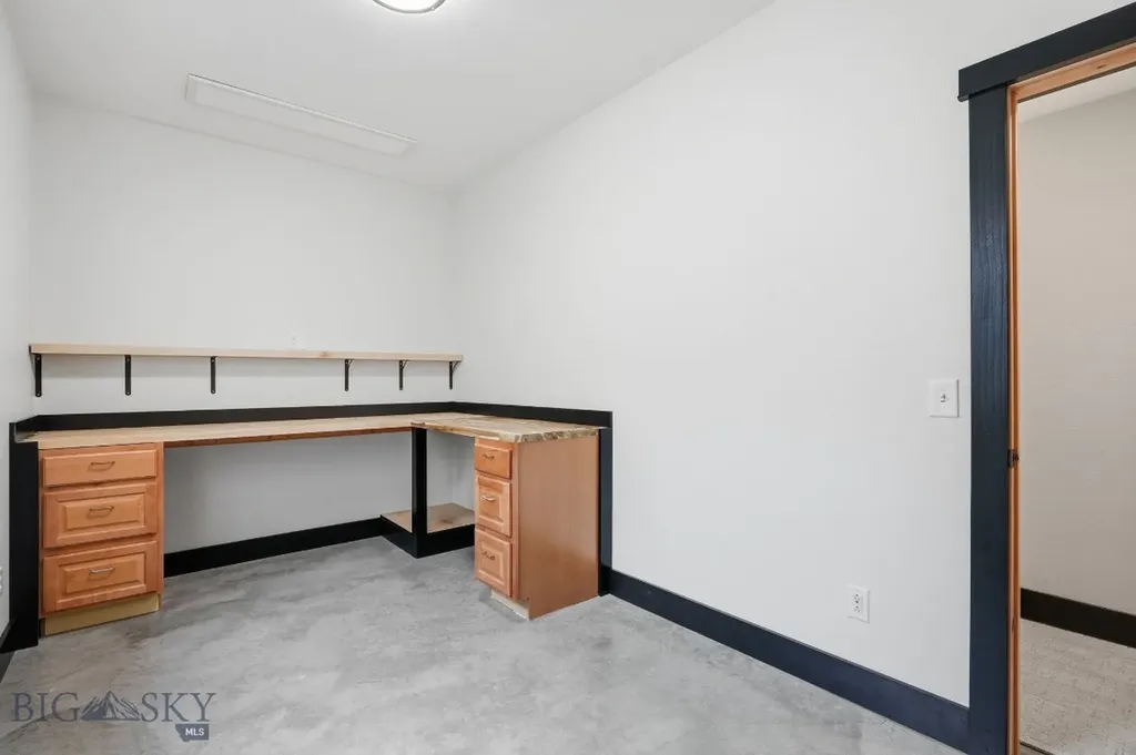 320 Spring Street Gardiner MT 59030