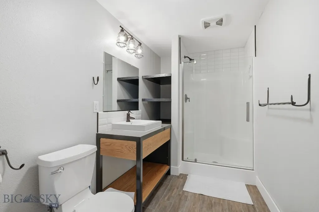 320 Spring Street Gardiner MT 59030