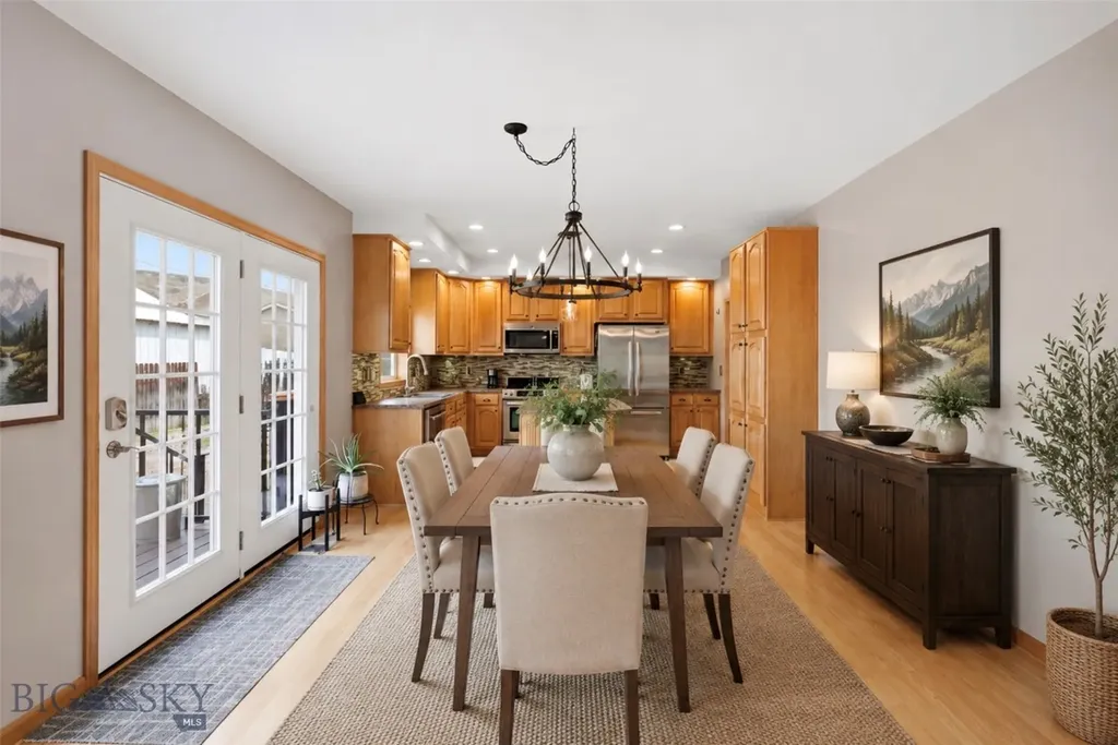 320 Spring Street Gardiner MT 59030