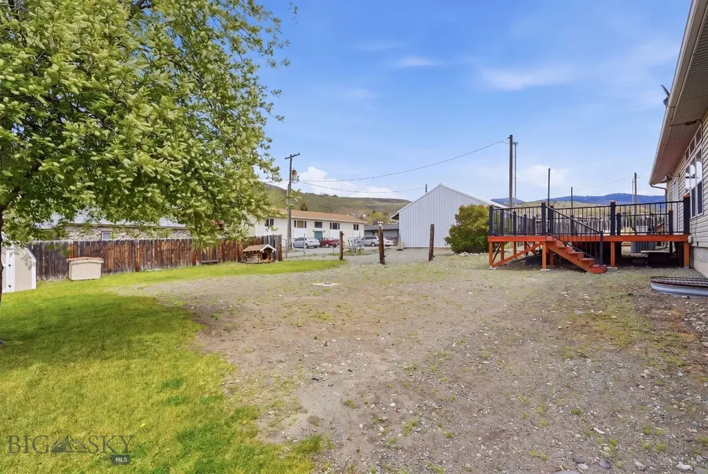 320 Spring Street Gardiner MT 59030