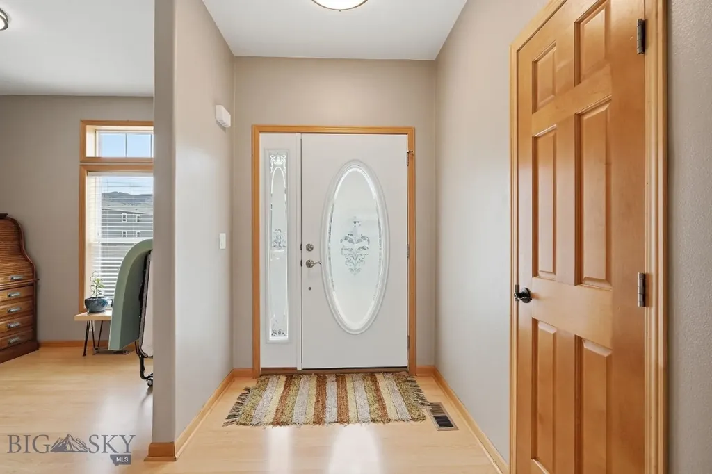 320 Spring Street Gardiner MT 59030