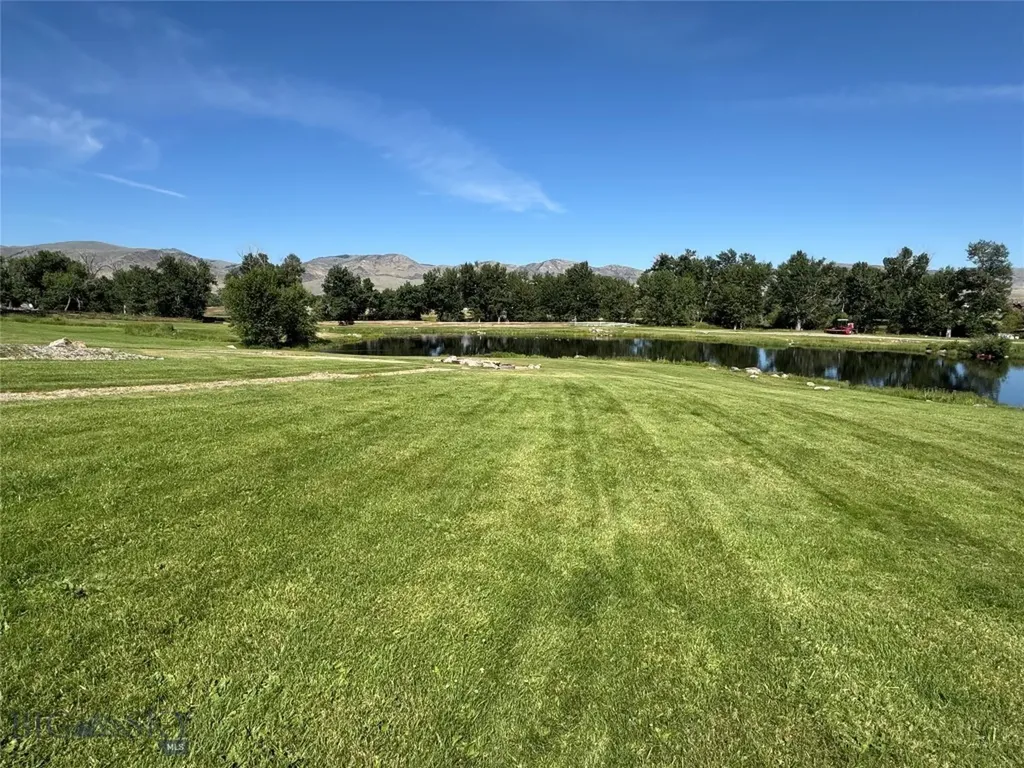 100 Snowberry Path Melrose MT 59743