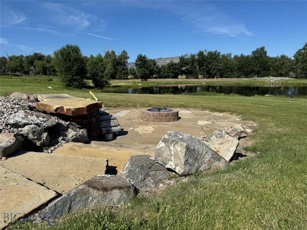100 Snowberry Path Melrose MT 59743
