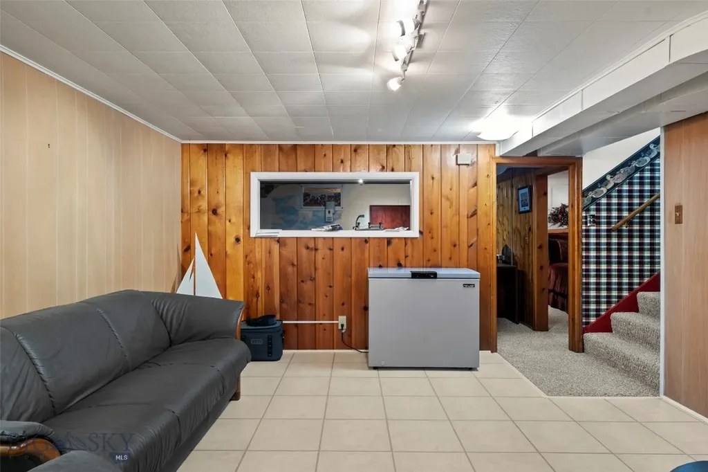 201 N Oak Street Townsend MT 59644