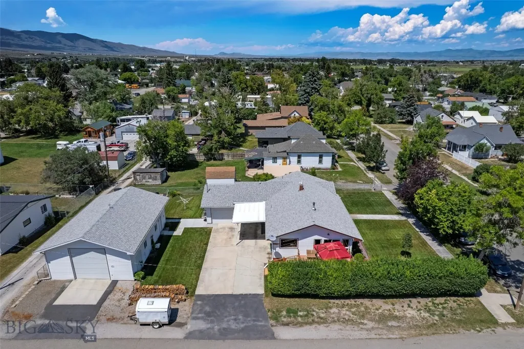 201 N Oak Street Townsend MT 59644