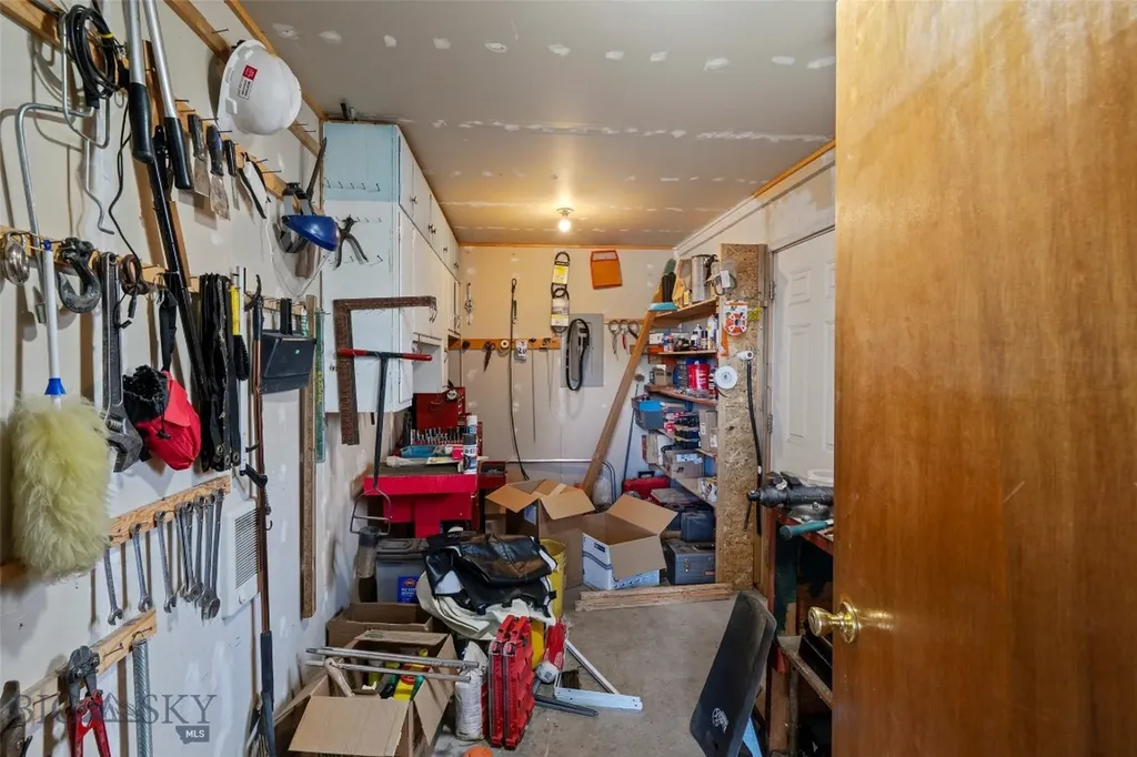 201 N Oak Street Townsend MT 59644