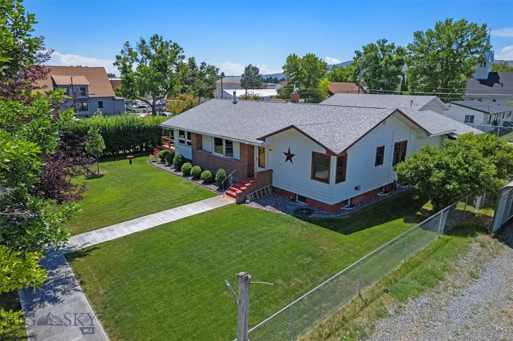 201 N Oak Street Townsend MT 59644