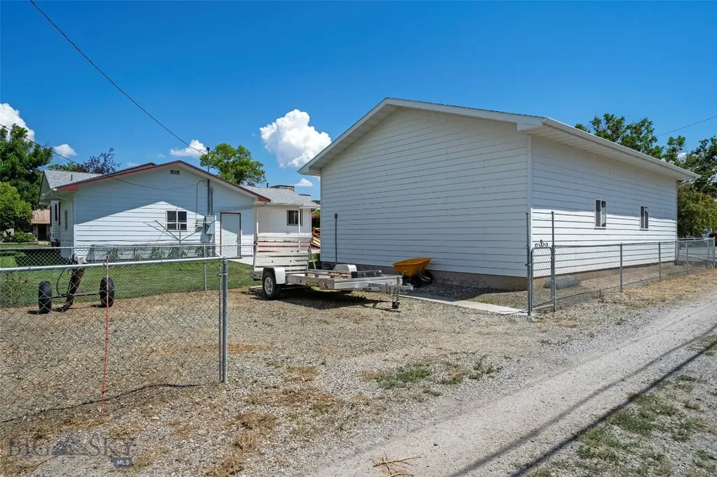 201 N Oak Street Townsend MT 59644