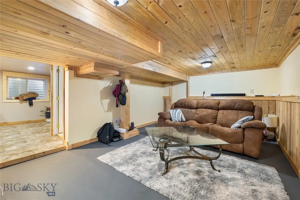 719 W 6th Anaconda MT 59711