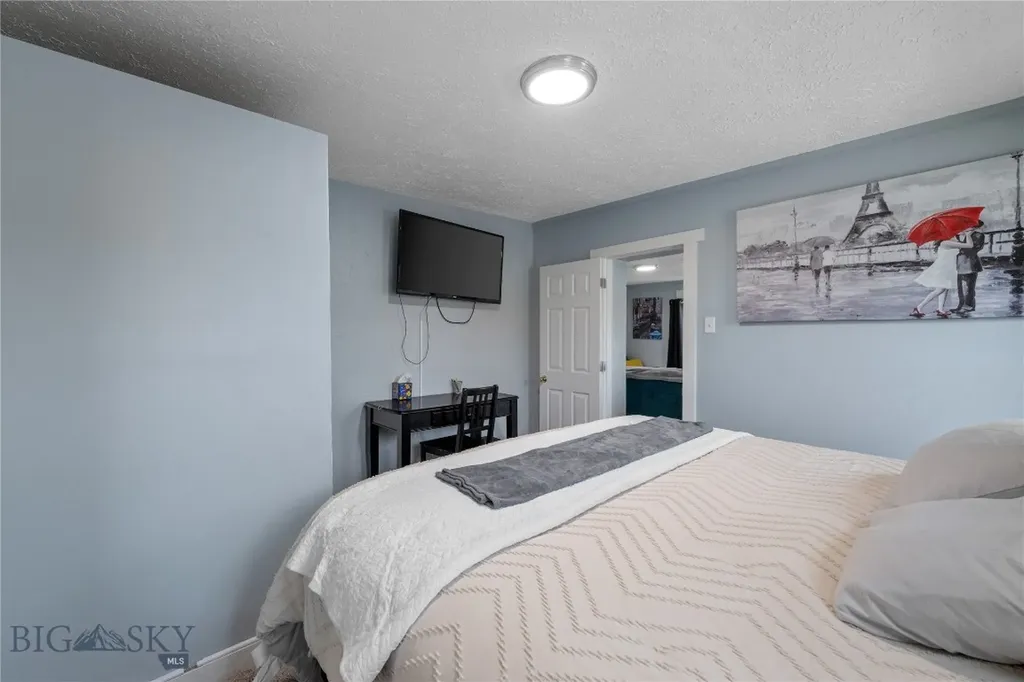 406 E Mercury Butte MT 59701