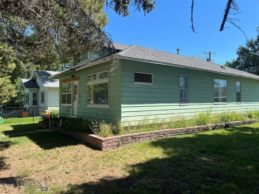 302 N Bridge Street Twin Bridges MT 59754
