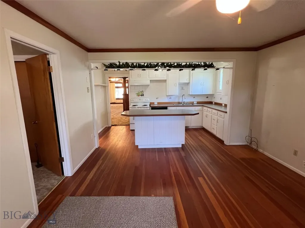 302 N Bridge Street Twin Bridges MT 59754