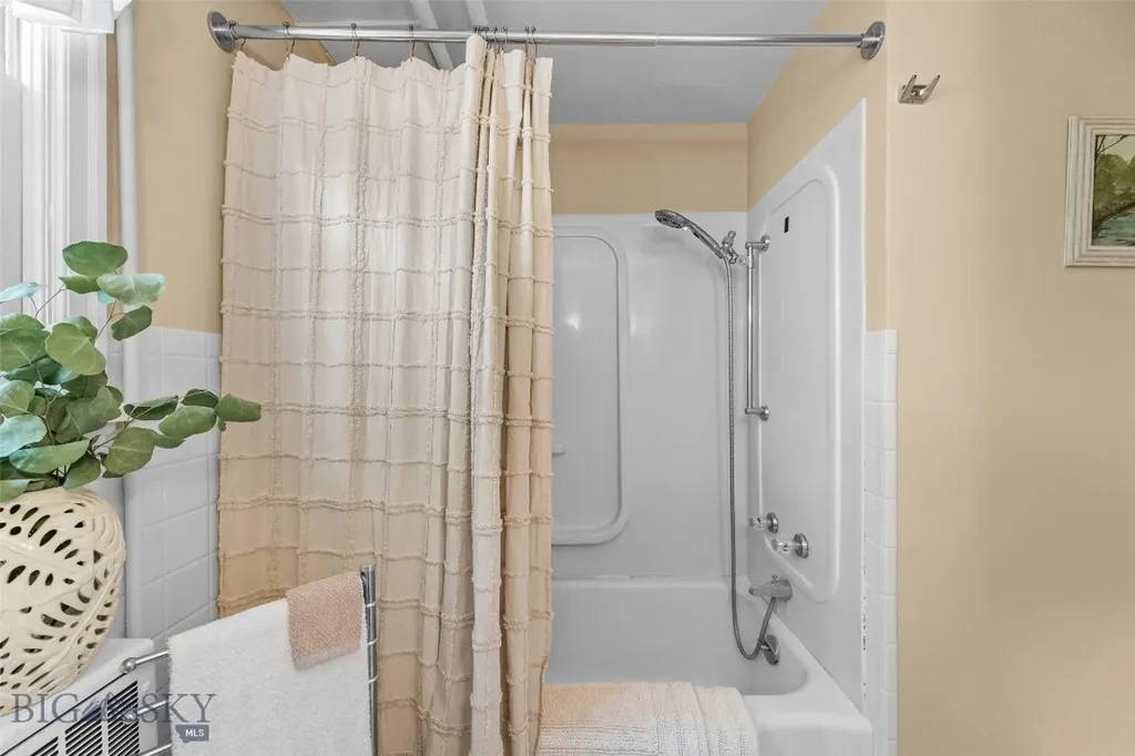 1331 W Park Street Livingston MT 59047