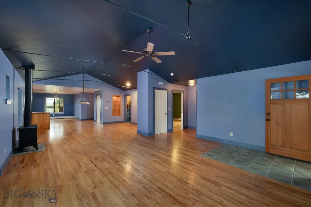 64 E Clara Court Bozeman MT 59718