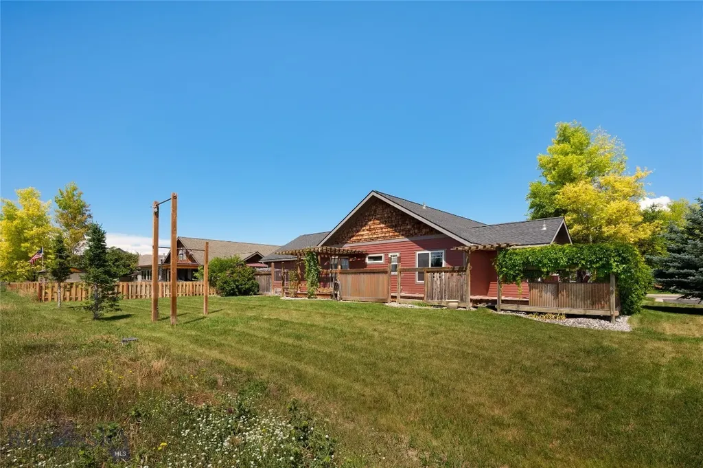 64 E Clara Court Bozeman MT 59718