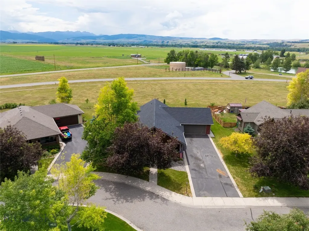 64 E Clara Court Bozeman MT 59718