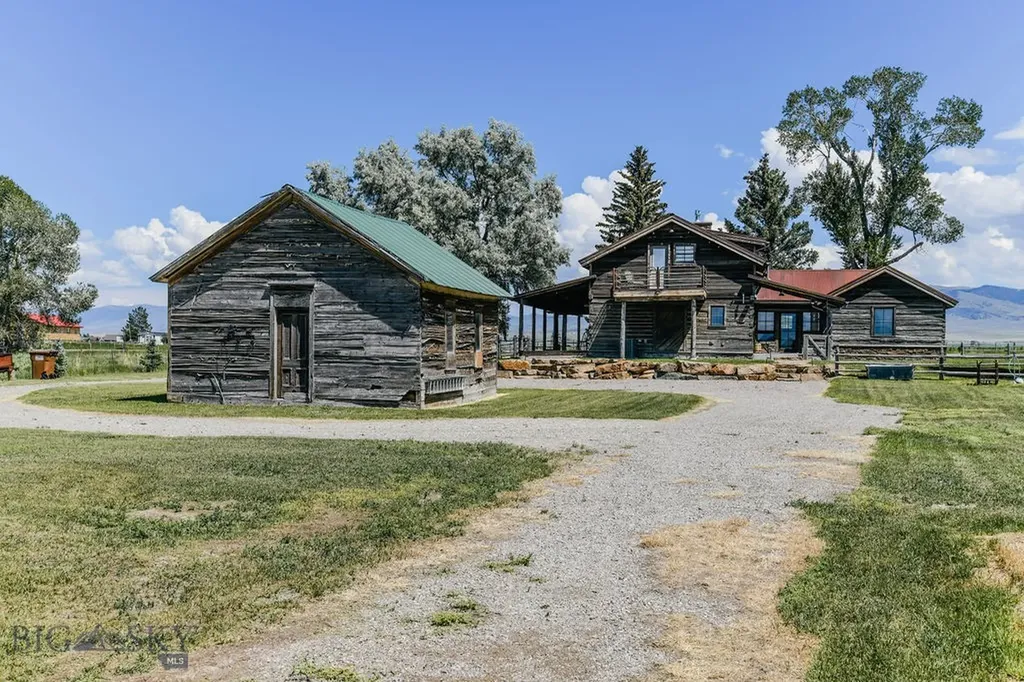 1100 Carrigan Dillon MT 59725