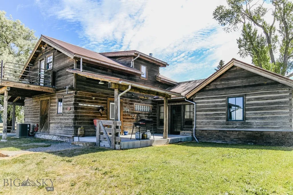 1100 Carrigan Dillon MT 59725