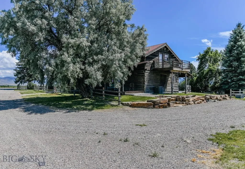 1100 Carrigan Dillon MT 59725