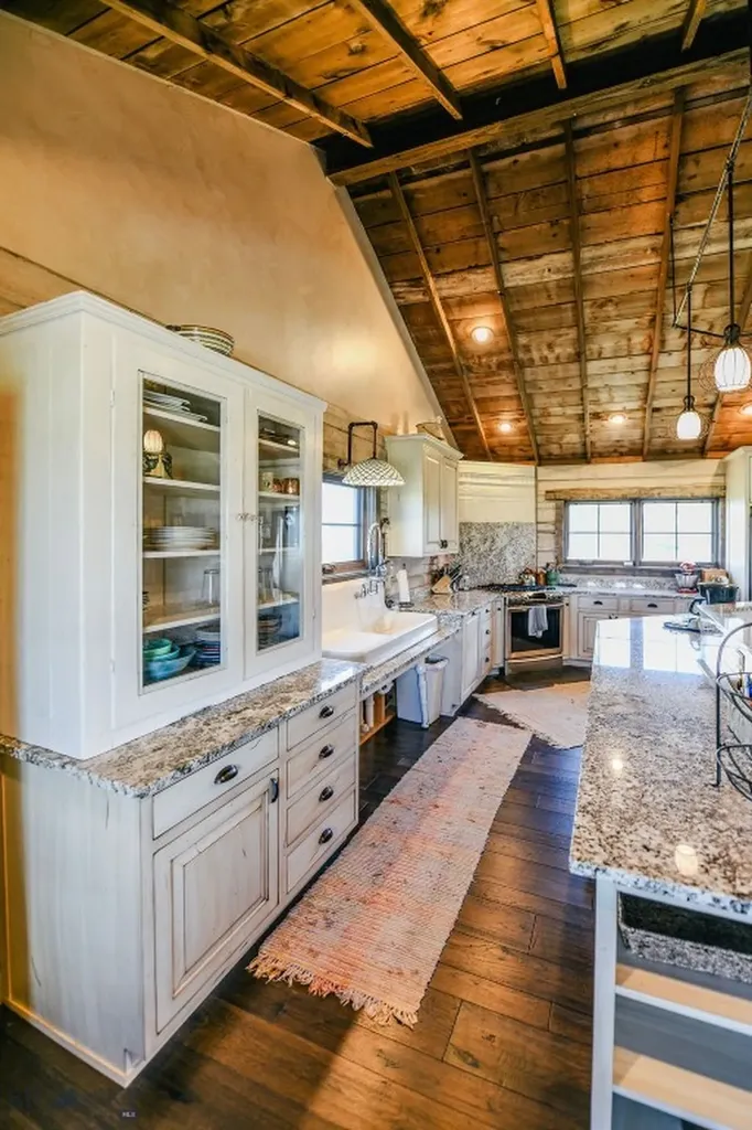 1100 Carrigan Dillon MT 59725