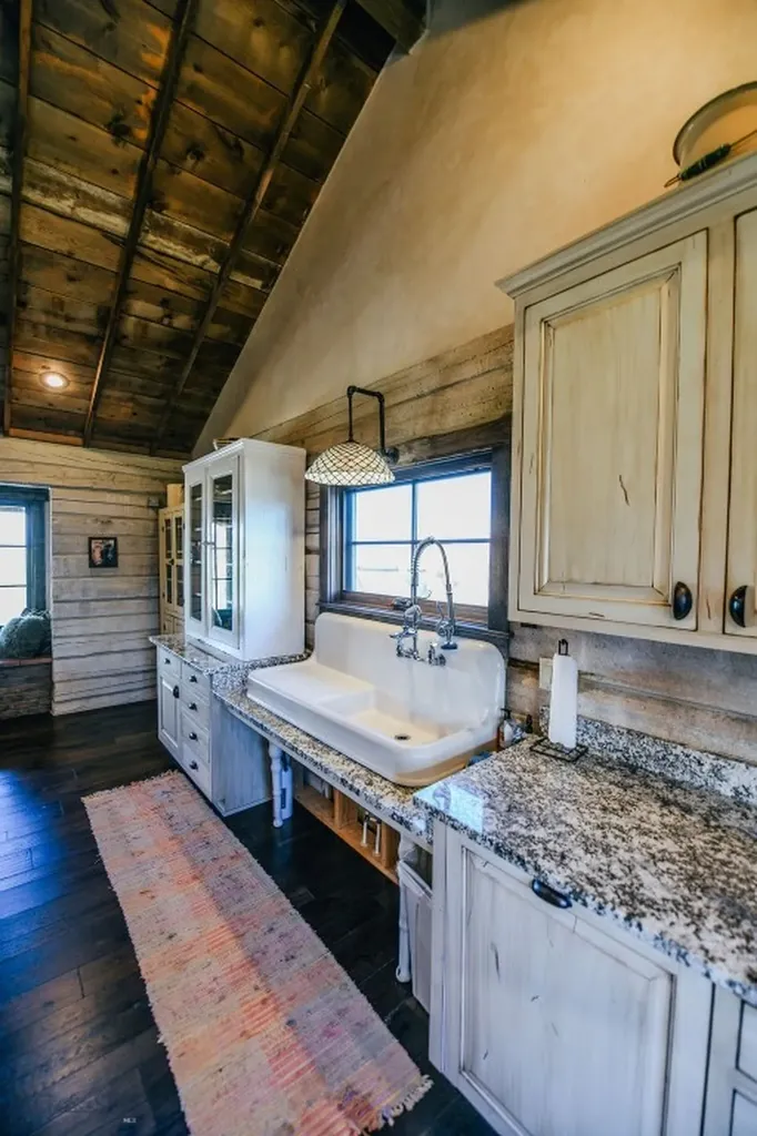 1100 Carrigan Dillon MT 59725