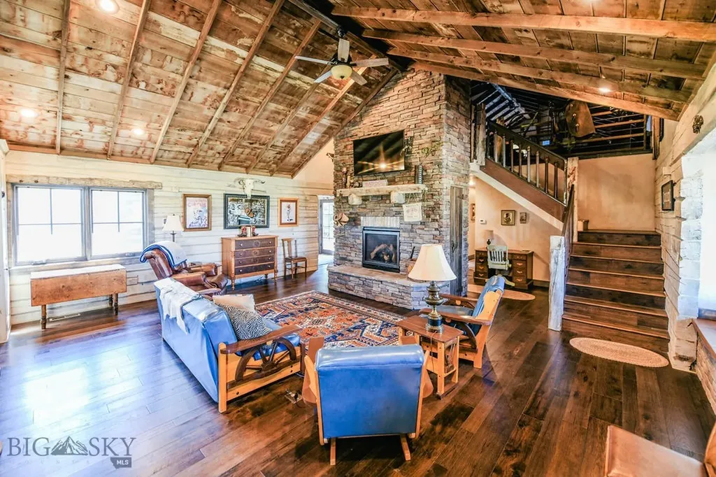 1100 Carrigan Dillon MT 59725
