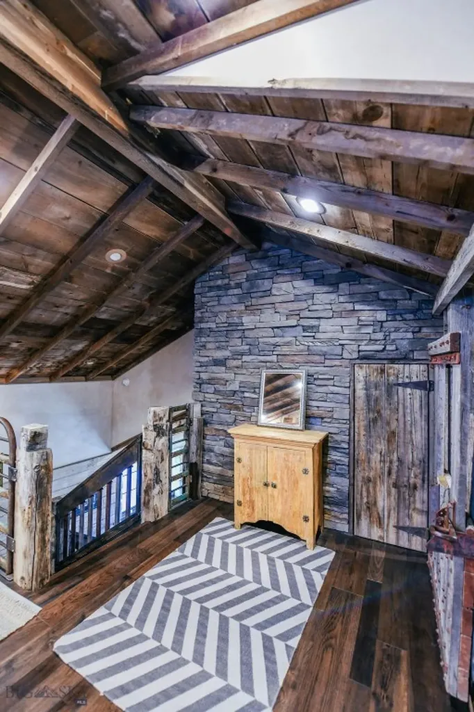 1100 Carrigan Dillon MT 59725