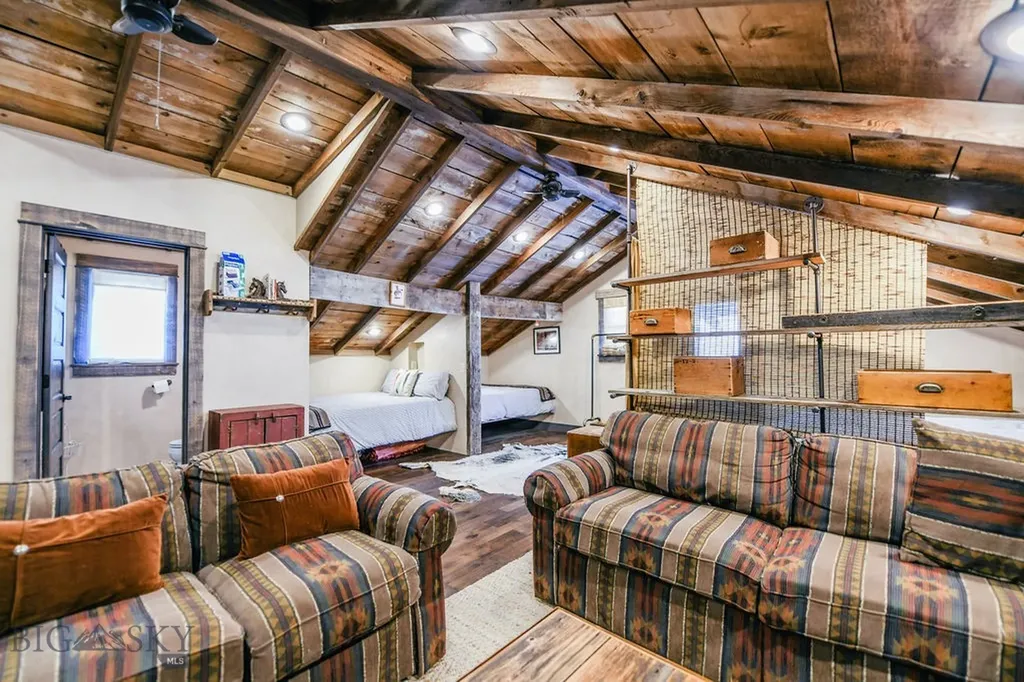 1100 Carrigan Dillon MT 59725