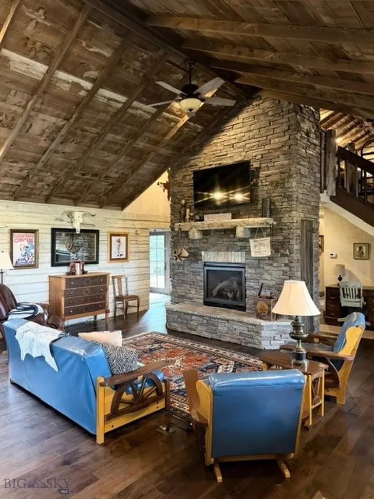 1100 Carrigan Dillon MT 59725