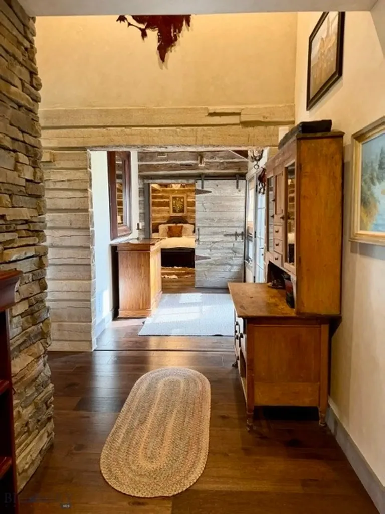 1100 Carrigan Dillon MT 59725