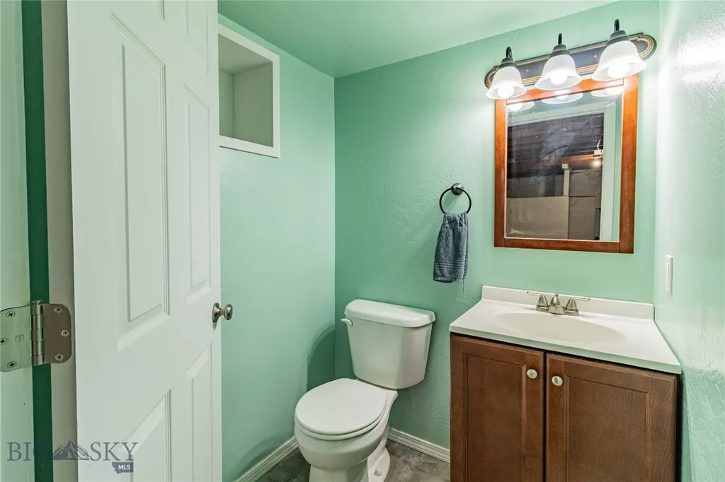 2280 West Drive Butte MT 59701