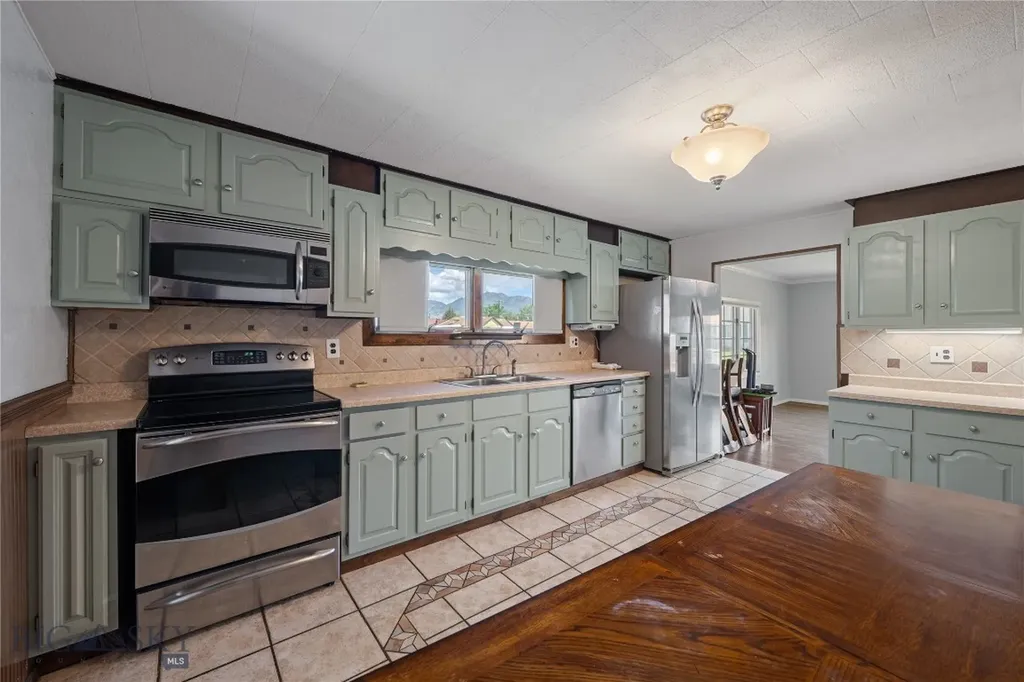 2109 Gaylord Street Butte MT 59701