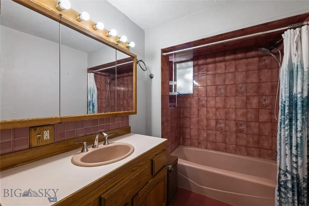 2109 Gaylord Street Butte MT 59701
