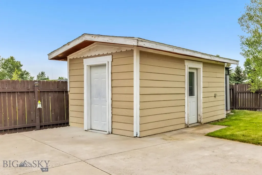 309 Woodman Drive Belgrade MT 59714